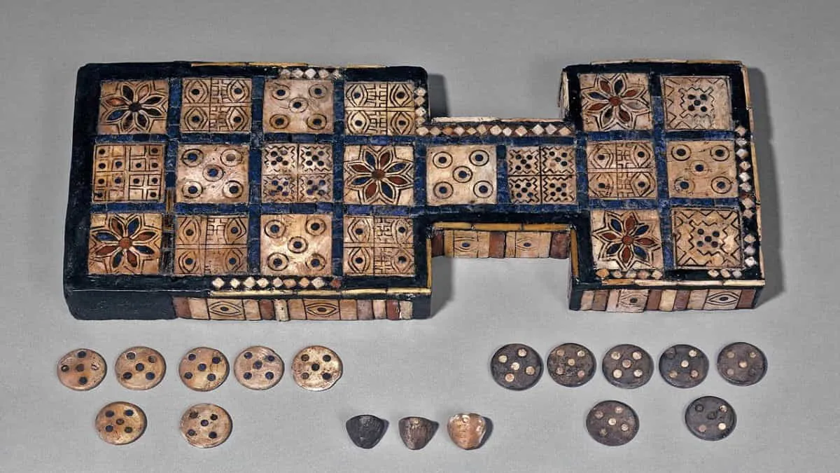 starożytna plansza do gry Senet lub z Ur