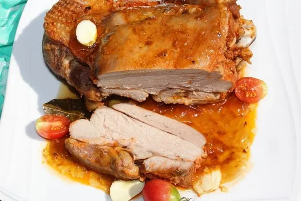 pieczony udziec z indyka dodatki