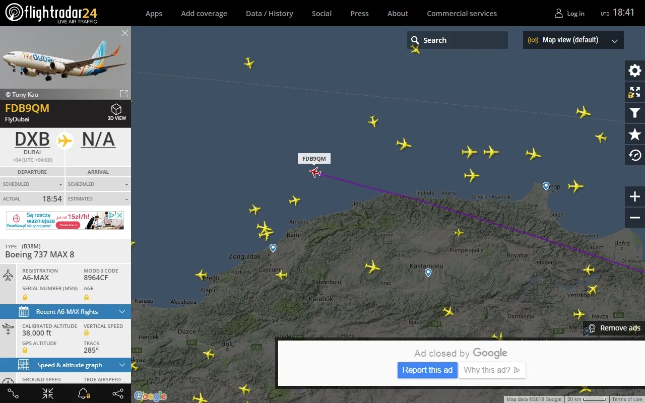 Na Flightradar24 widać samolot FDB9QM lecący do Dubaju. Zastanawiasz się, ile trwa lot do Dubaju z Krakowa?