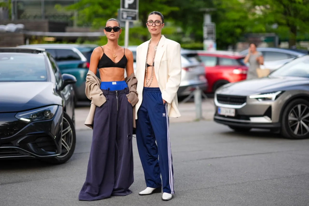 Modne dodatki do stylizacji imprezowych 2025