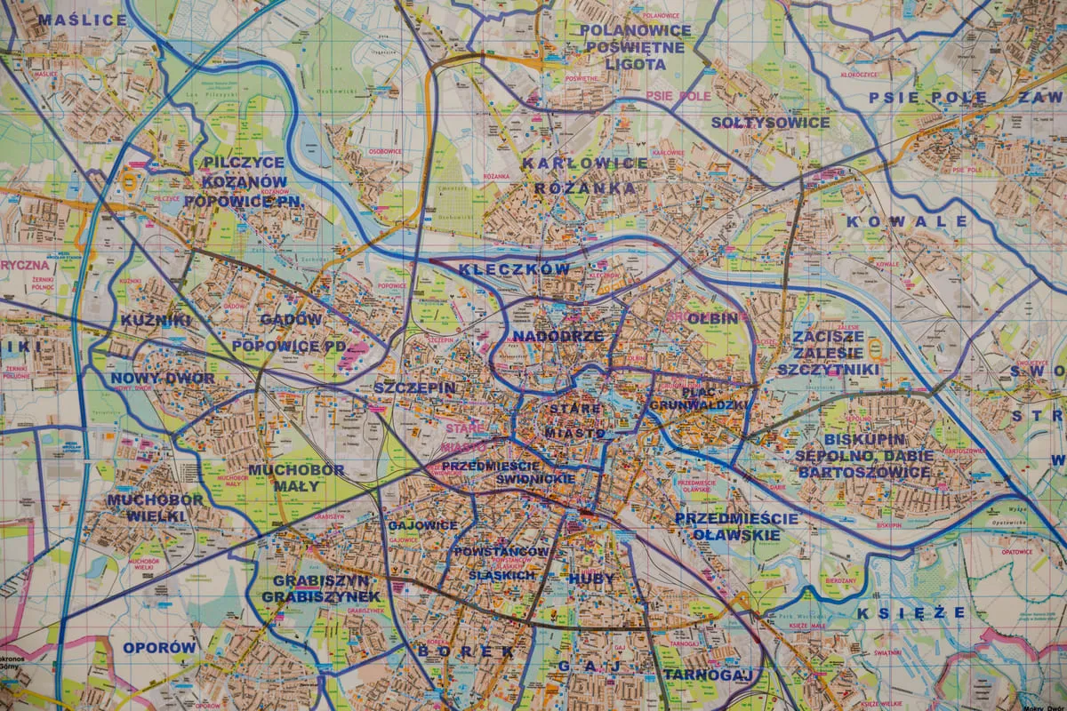 Mapa Wrocławia z zaznaczonymi osiedlami lub symbol Rady Osiedla