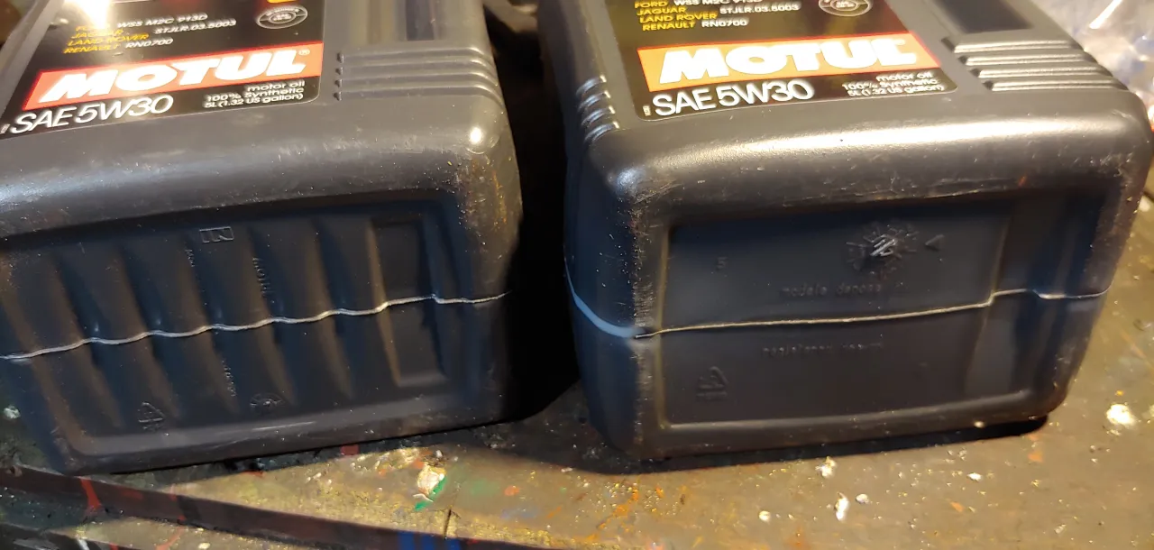 oryginalny Motul 300V vs podróbka