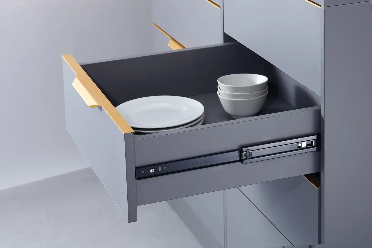 Szuflada problem z prowadnicami diagnostyka