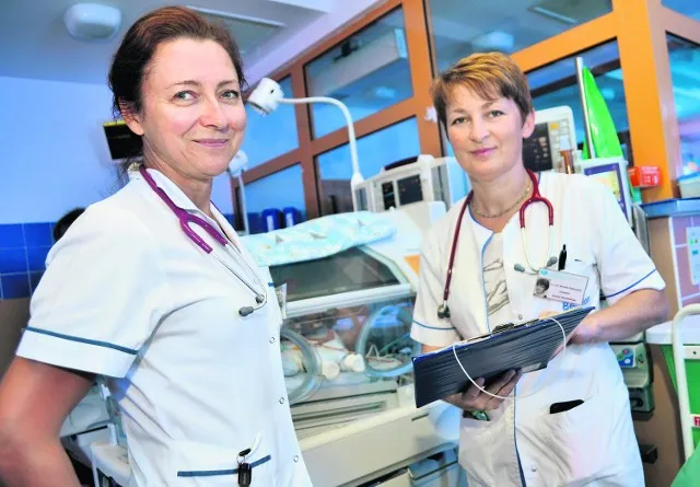 lekarze specjaliści w pracy szpitalnej