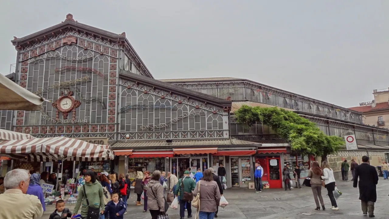 Porta Palazzo targ Turyn