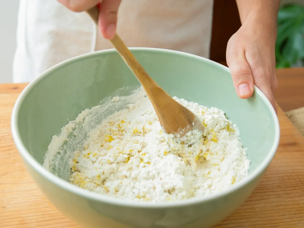 podstawowe składniki na kluski mąka jajka woda s&oacute;l