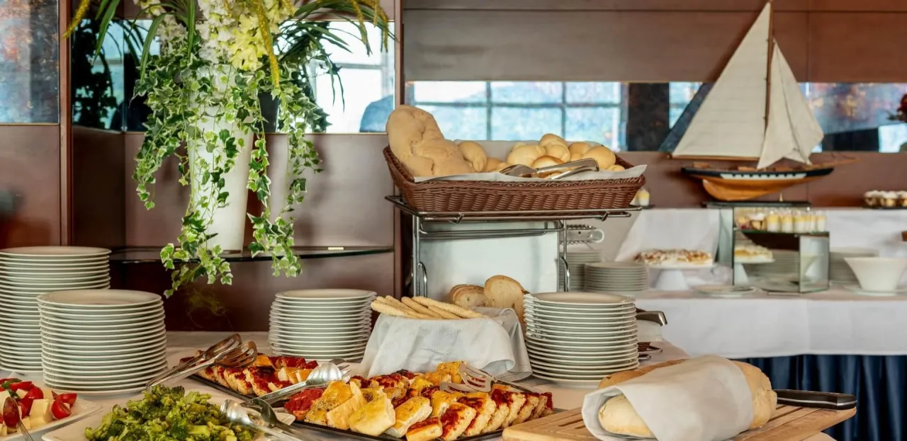 Ristorante Le Ninfee Hotel Baia Flaminia Pesaro piatti