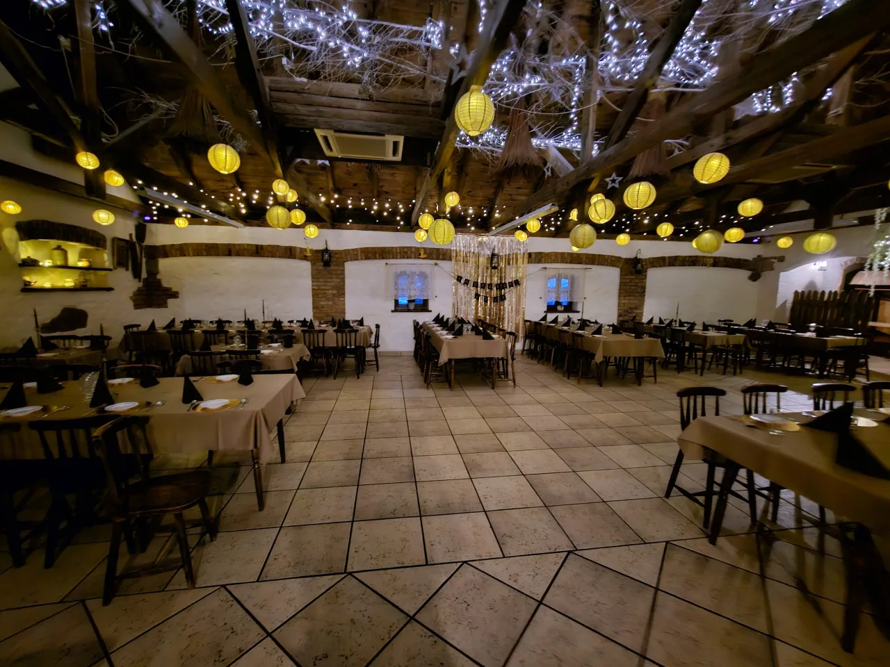 Wiejska Chatka Katowice sala na imprezy okolicznościowe