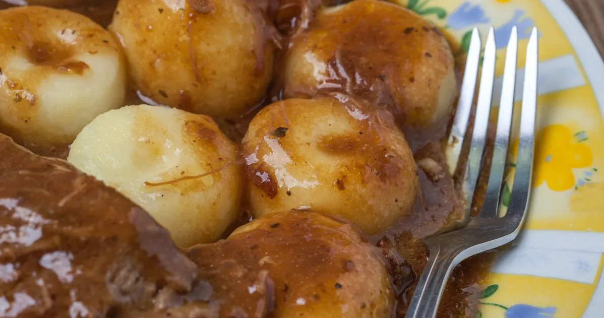 tradycyjny sos pieczeniowy do klusek śląskich