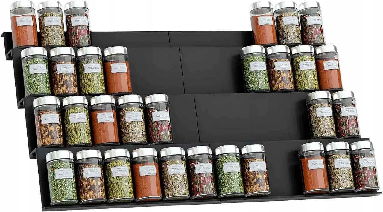 DIY schodkowy organizer na przyprawy