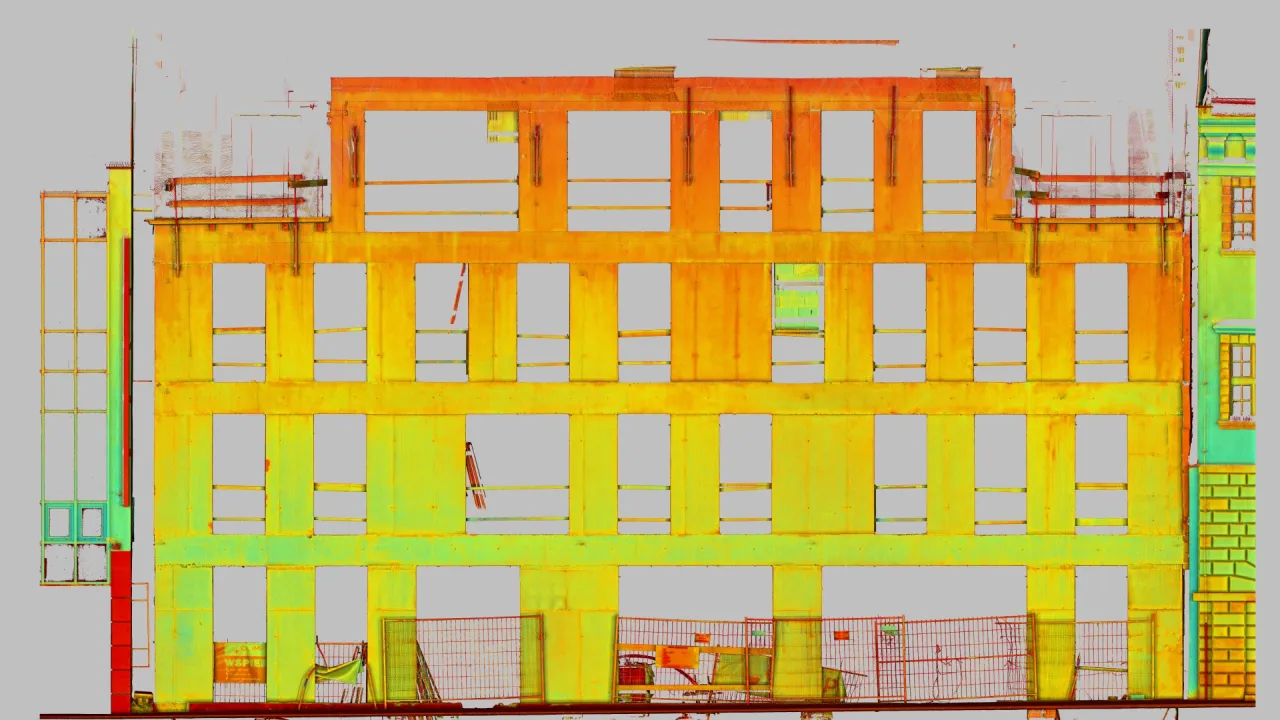 Inspekcja elewacji domu szkieletowego