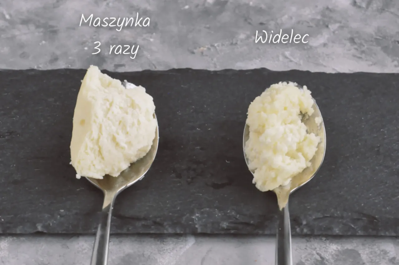 Sernik idealny: porównanie sera zmielonego maszynką 3 razy i widelcem.