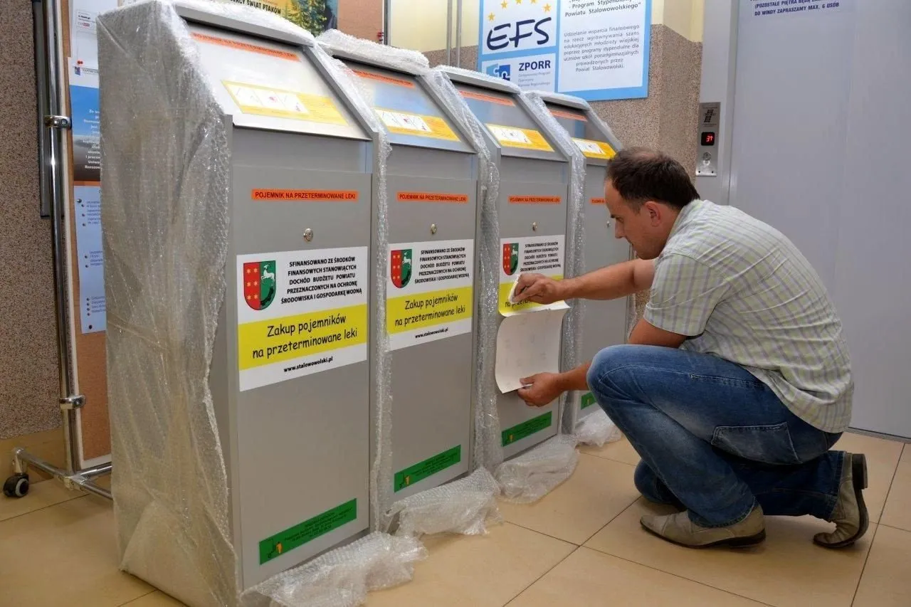pojemnik na przeterminowane leki apteka