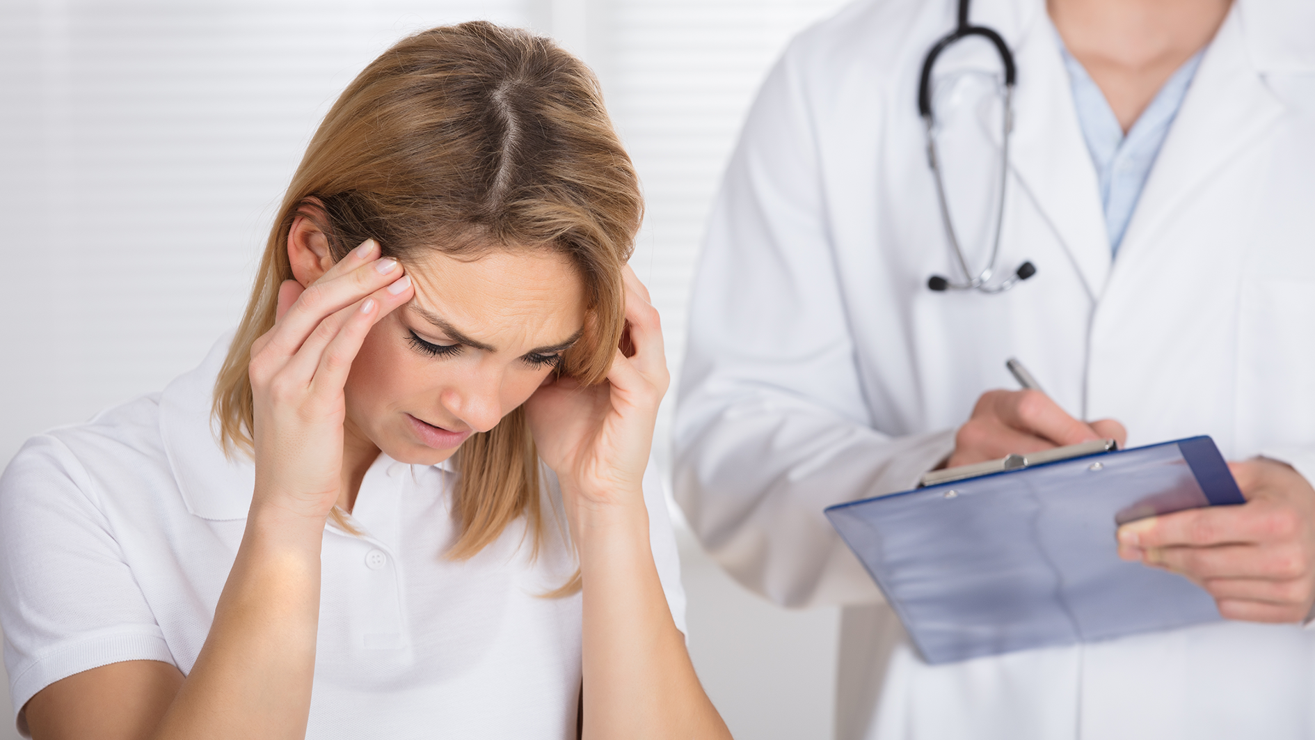 Lekarz rodzinny gabinet konsultacja ból głowy