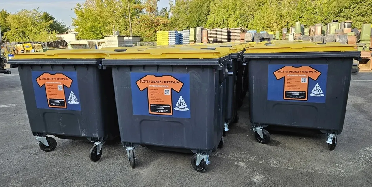 specjalny pojemnik na tekstylia i stare ubrania