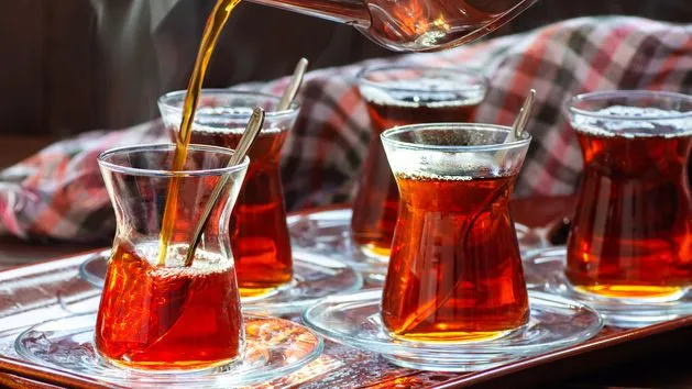 turecka herbata tavşan kanı kolor