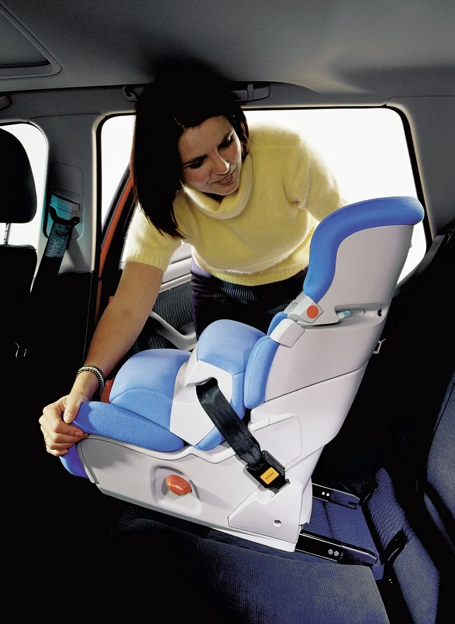 Zdjęcie Isofix od kiedy w samochodach – kluczowe informacje o bezpieczeństwie
