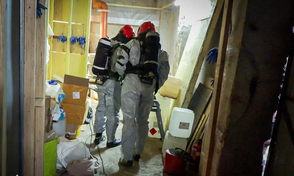 Mapa Polski z zaznaczonymi miejscami likwidacji fabryk narkotyków