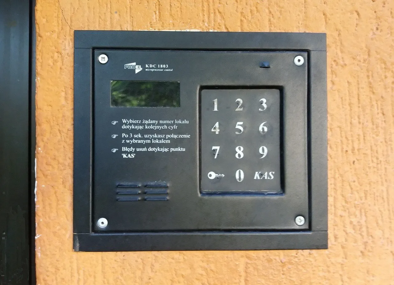 popularne unifony domofonowe w Polsce