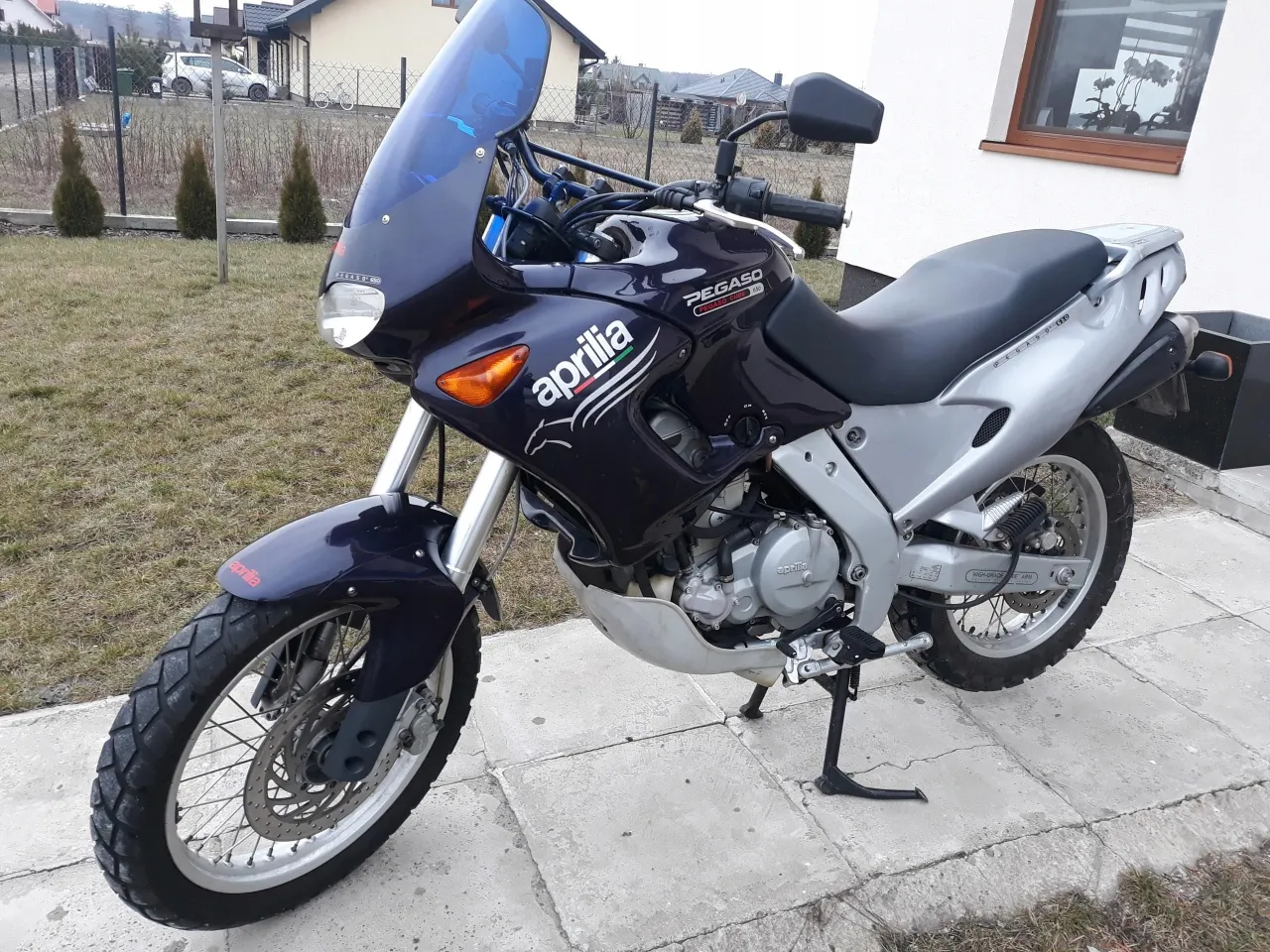 Aprilia Pegaso 650 silnik Rotax vs Minarelli porównanie