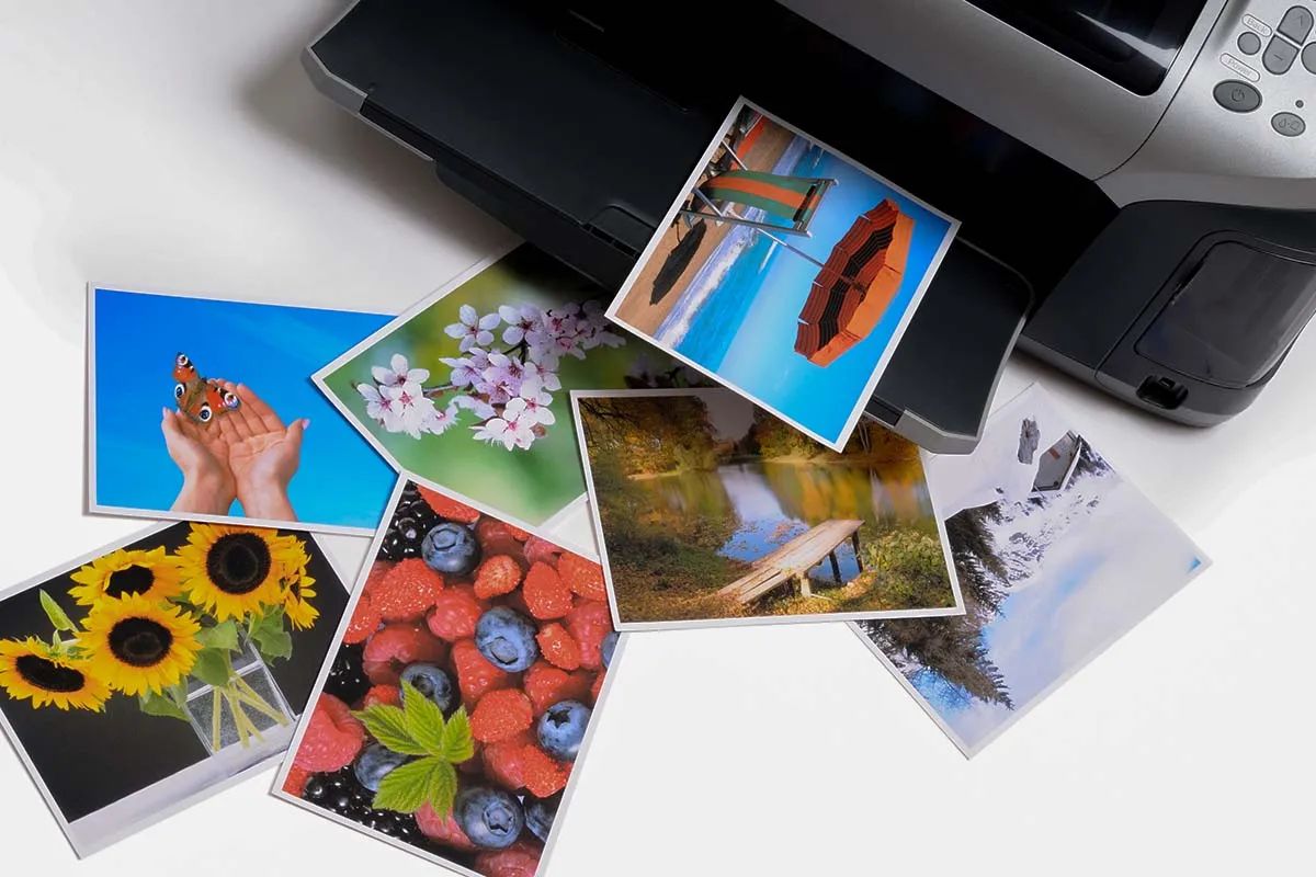 porównanie metod wywoływania zdjęć online fotokiosk drukarka domowa