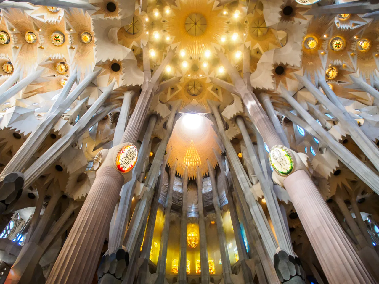 Sagrada Familia wnętrze