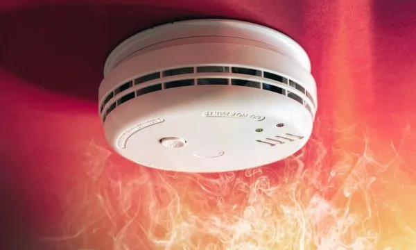 Rodzaje czujnik&oacute;w dymu w hotelu, czujnik multisensorowy