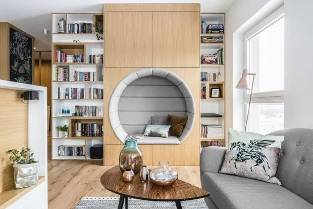 inspirujący regał na książki