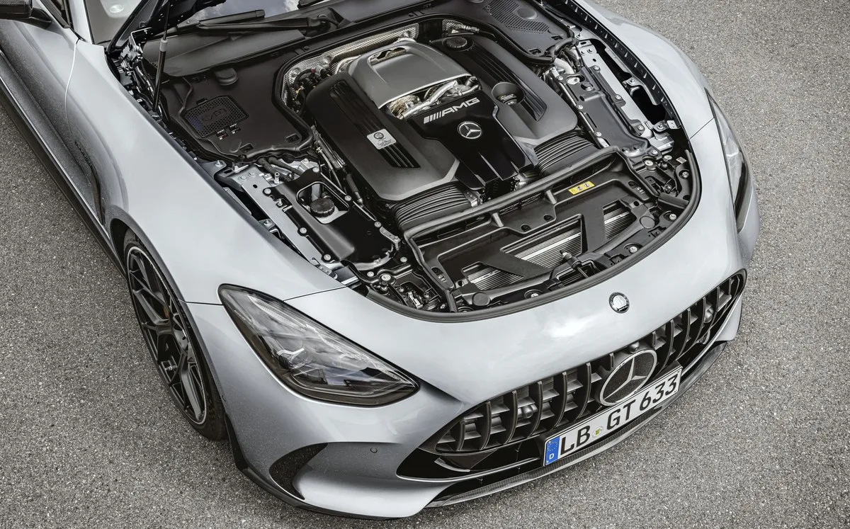 Mercedes-AMG GT silnik 4.0 V8 biturbo