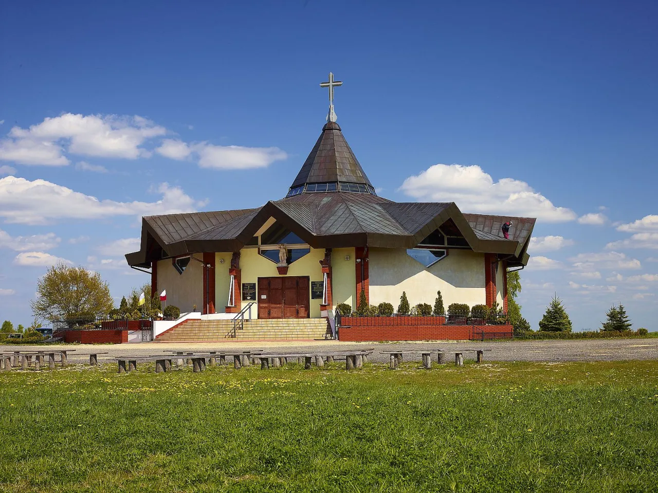 Sanktuarium Ojca Pio Przeprośna Górka wnętrze