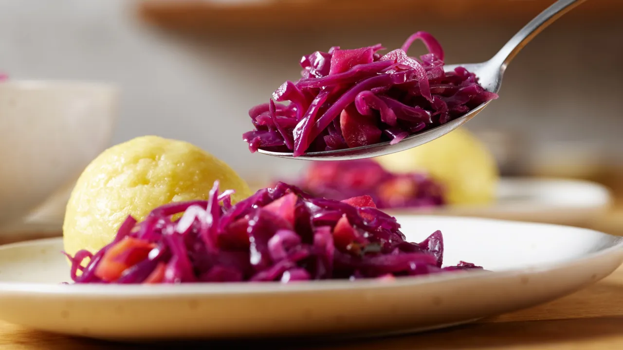 Blaukraut mit Apfel und Essig