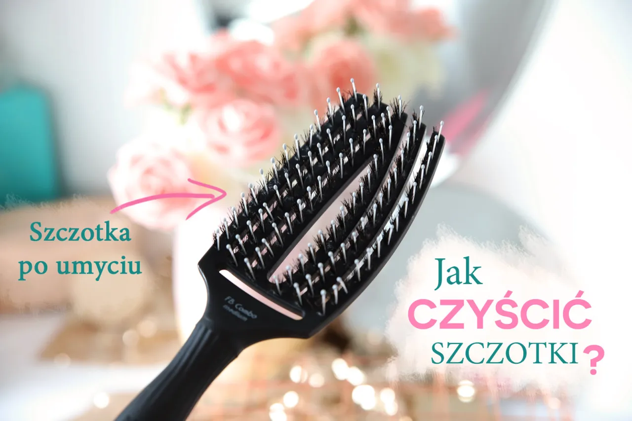 brudna szczotka do włos&oacute;w z włosami i kurzem