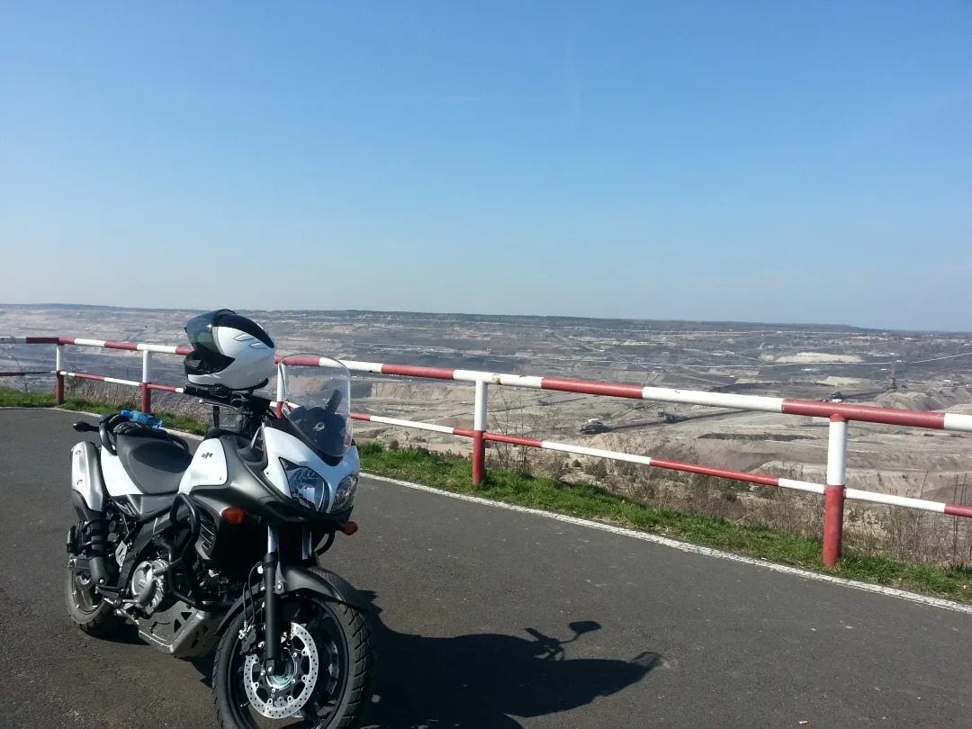 kopalnia bełchat&oacute;w punkt widokowy motocykl