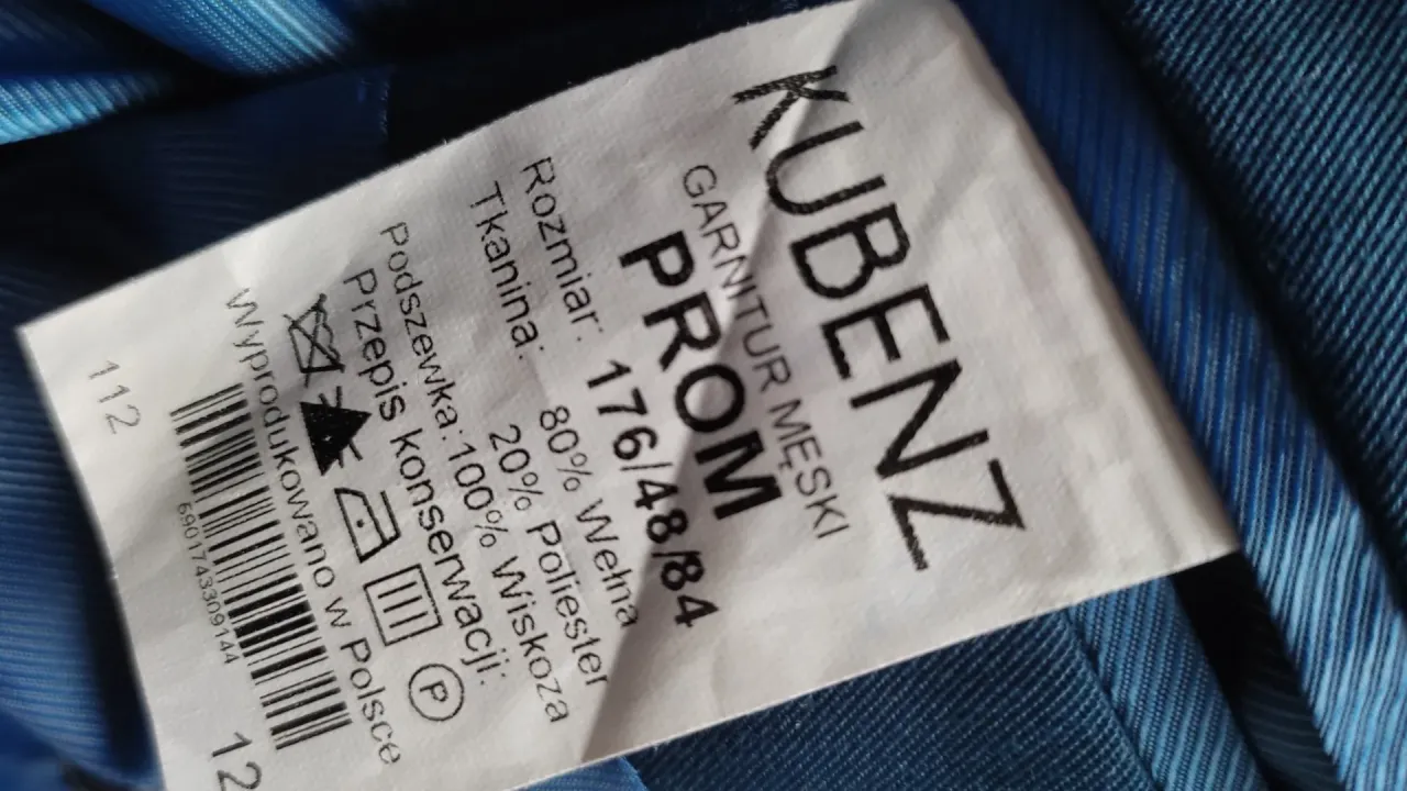 metki skład materiału jakość ubrań
