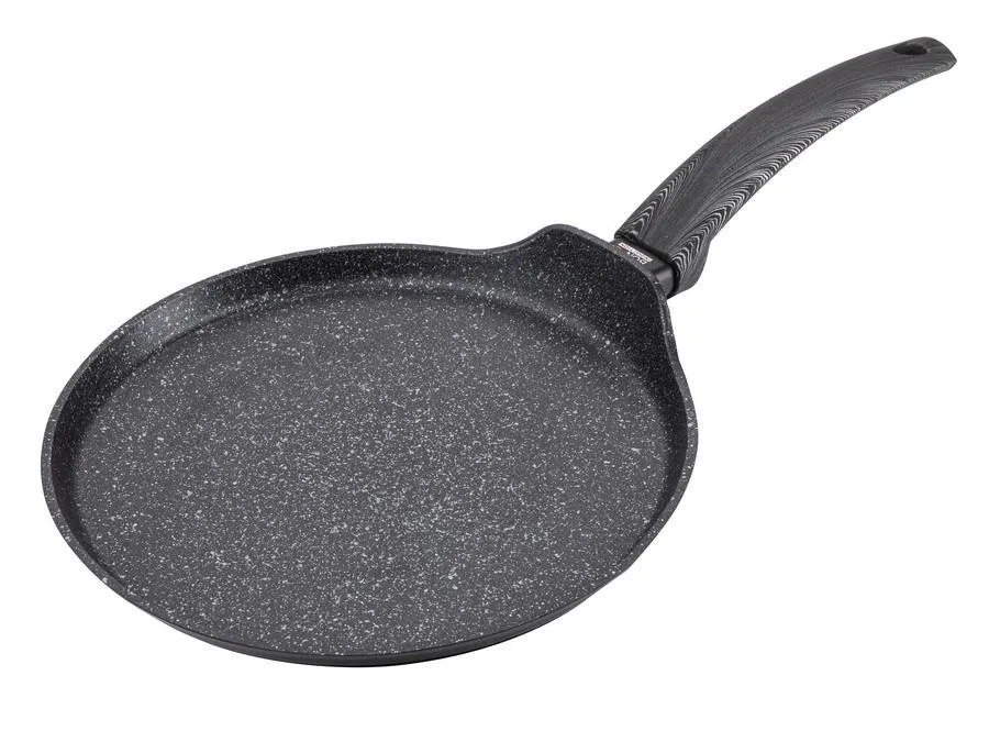 R&oacute;żne rodzaje patelni: wok, grillowa, do naleśnik&oacute;w, owalna do ryb