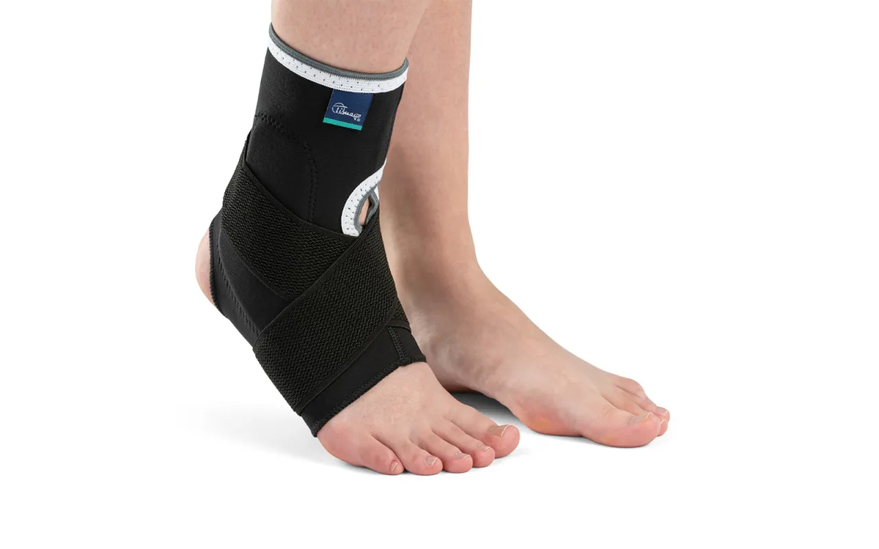 Skręcenie stawu skokowego gips czy orteza porównanie