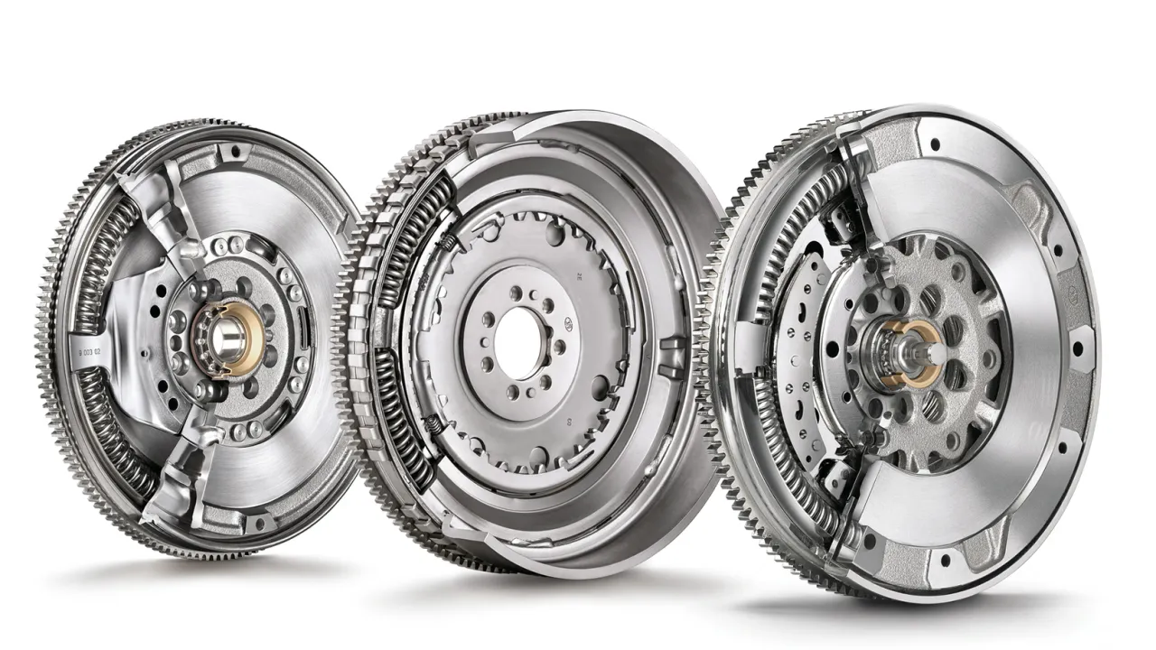 R&oacute;żne rodzaje sprzęgieł i k&oacute;ł dwumasowych w samochodach