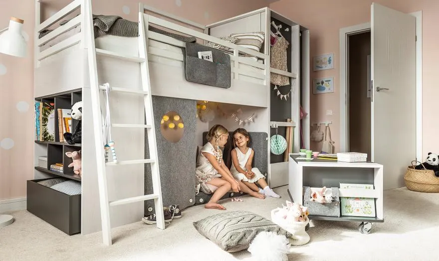 wielofunkcyjne meble do małego salonu