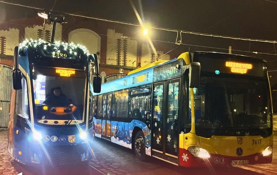 Ekran kiedyprzyjedzie.pl autobus Wrocław