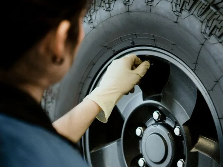 Termometr 7 stopni Celsjusza opony zimowe