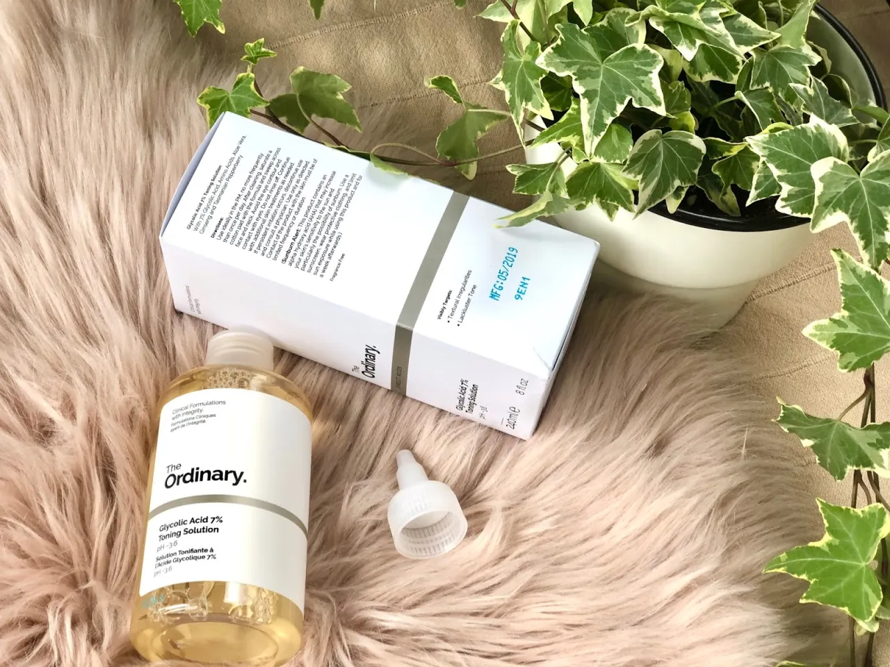 produkty z kwasem glikolowym tonik serum peeling