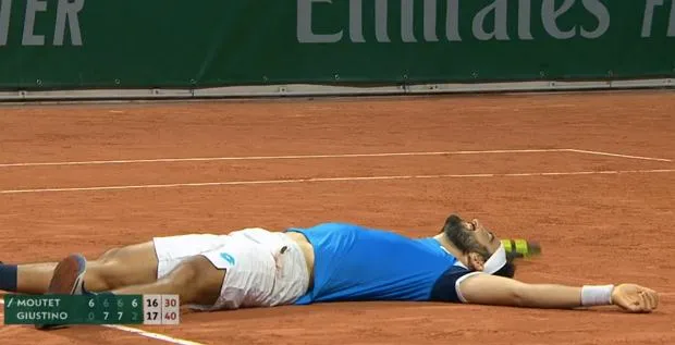 Zdjęcie Najdłuższy mecz tenisa ziemnego w historii - szokujące 11 godzin gry