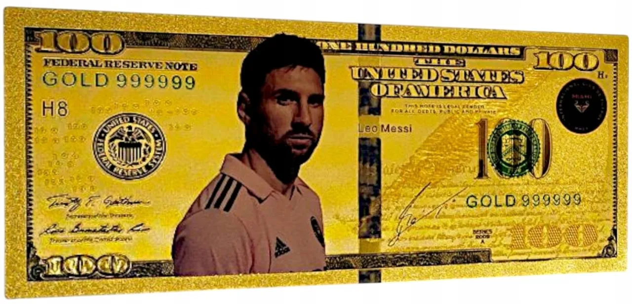 Lionel Messi liczy pieniądze / Messi z banknotami