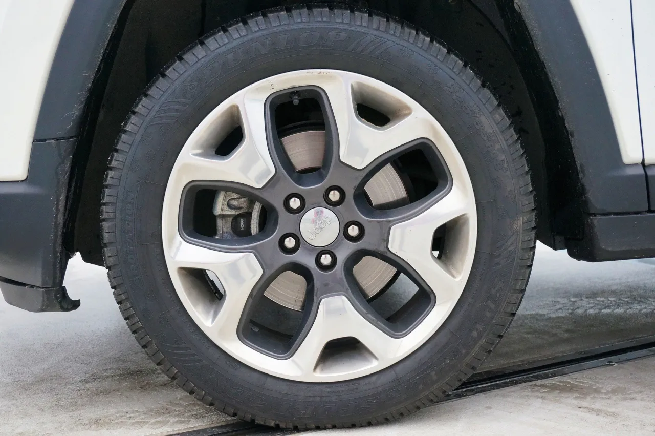 Opony zimowe do SUV-a - różnice konstrukcyjne