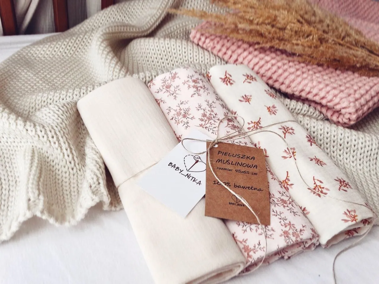 Pieluszki muślinowe w r&oacute;żnych rozmiarach i wzorach