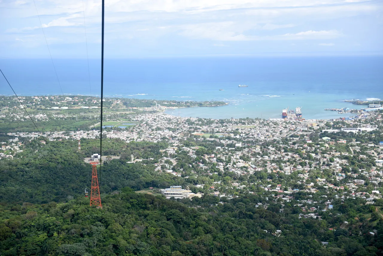 Kolejka linowa Teleférico Puerto Plata widok na miasto