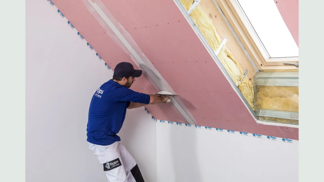 Szpachlowanie łączeń płyt gipsowych