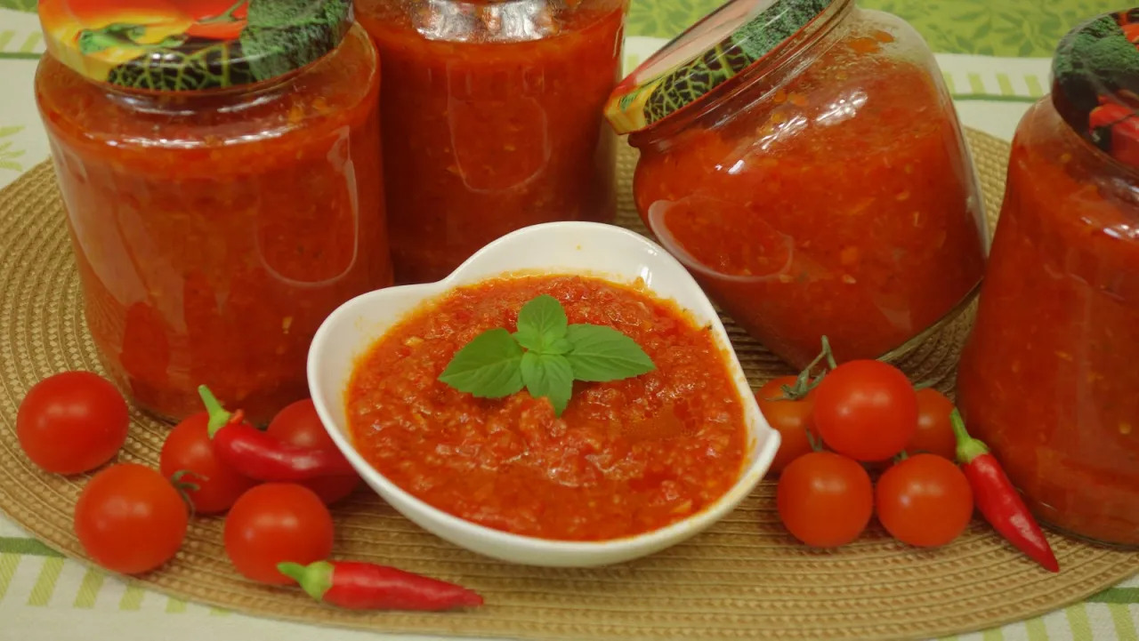 domowy sos pomidorowy z warzywami