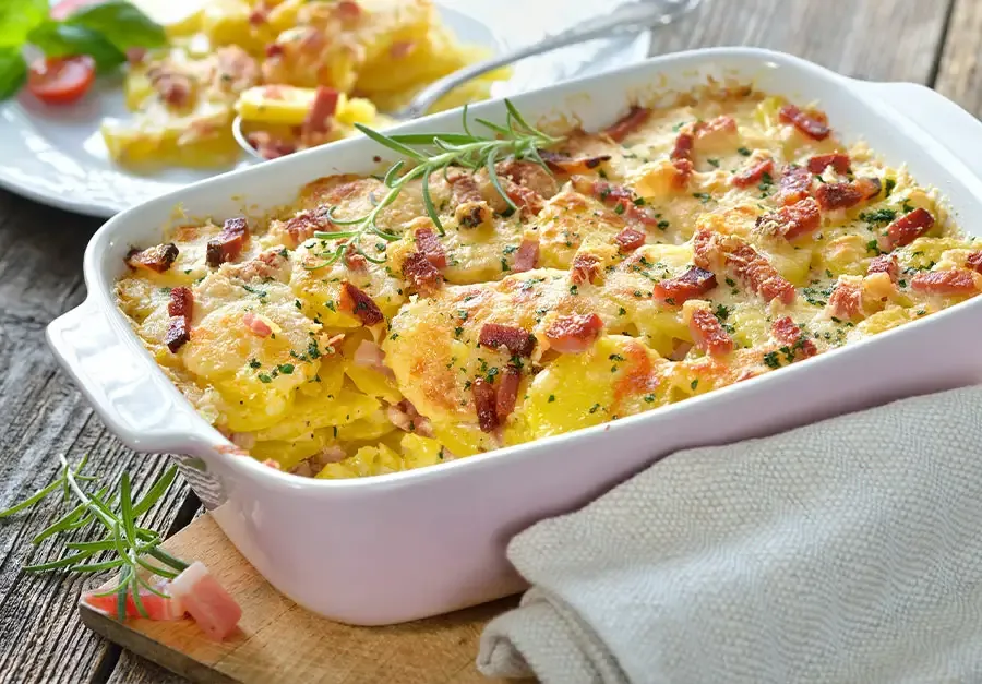 zapiekanka ziemniaczana z szynką i serem krok po kroku
