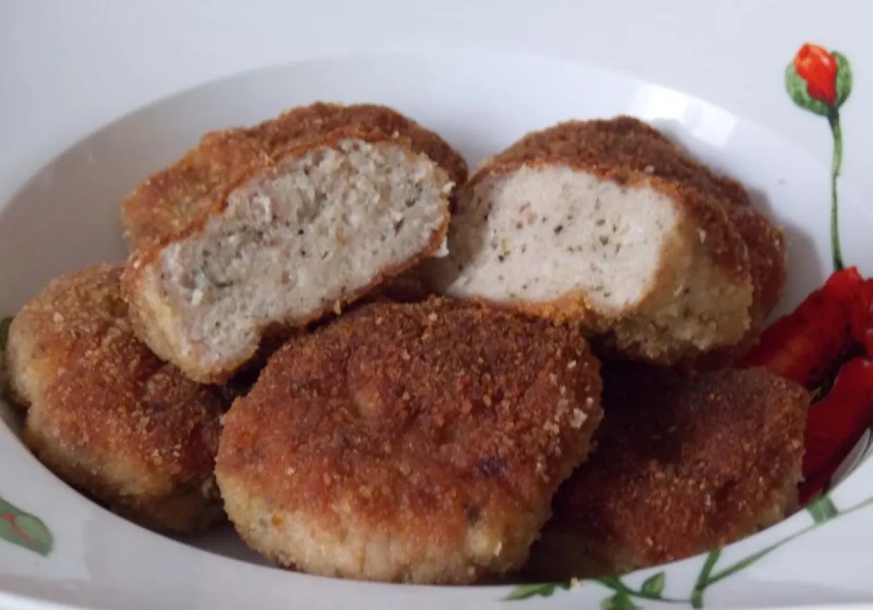 Kotlety mielone z kaszą manną i płatkami owsianymi